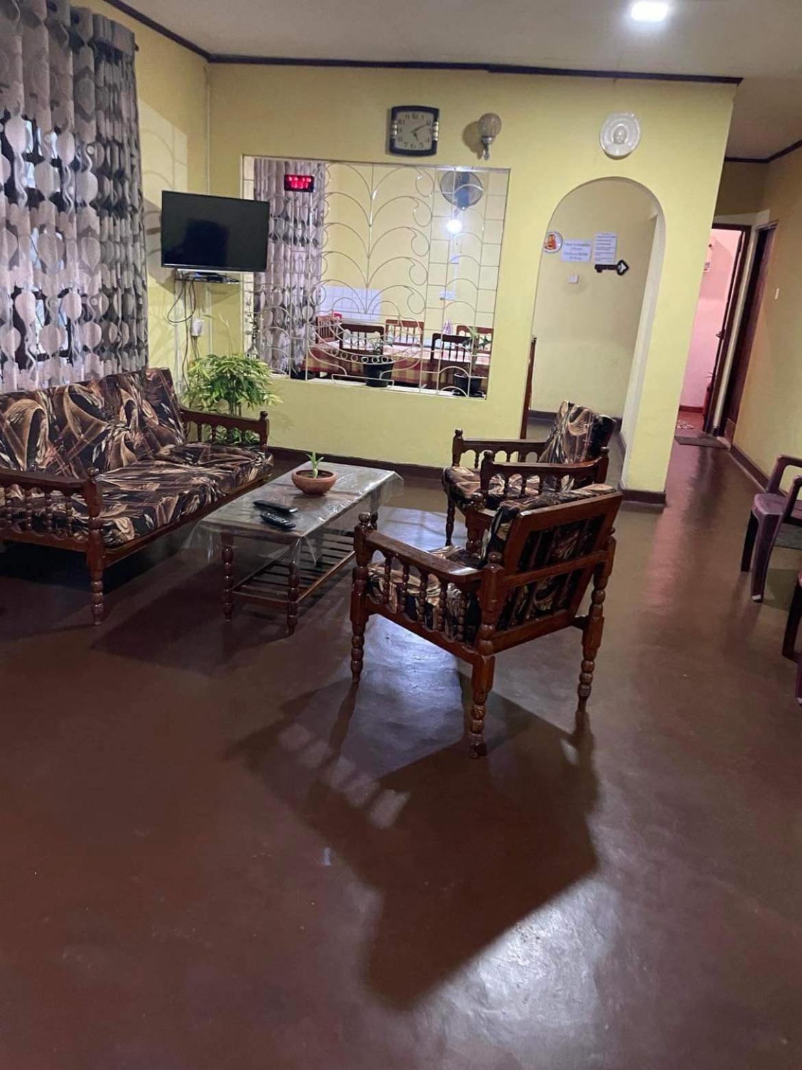 Olivia Homestay アヌラーダプラ エクステリア 写真
