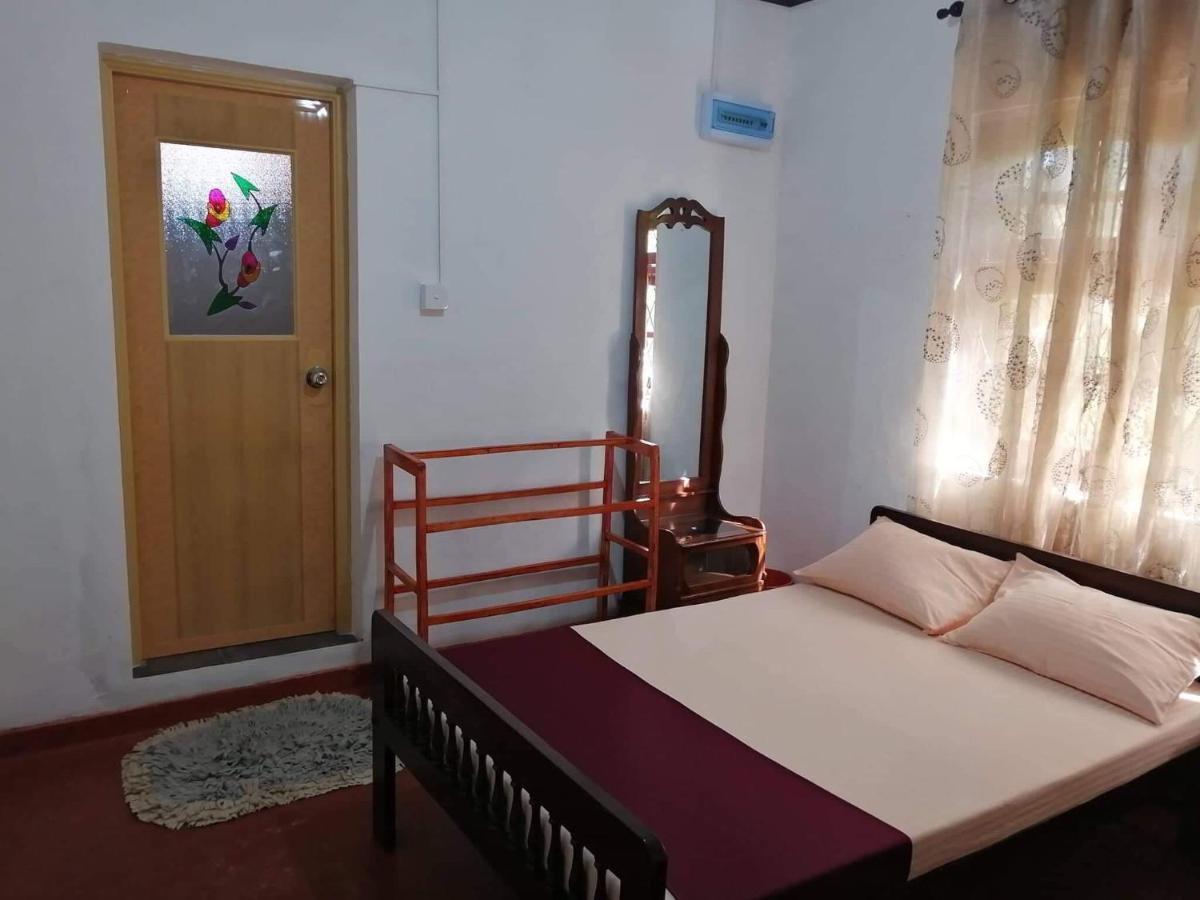 Olivia Homestay アヌラーダプラ エクステリア 写真
